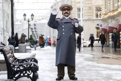 Komuniści świętują na Placu Czerwonym. Urodziny obchodzi... Stalin [ZDJĘCIA]