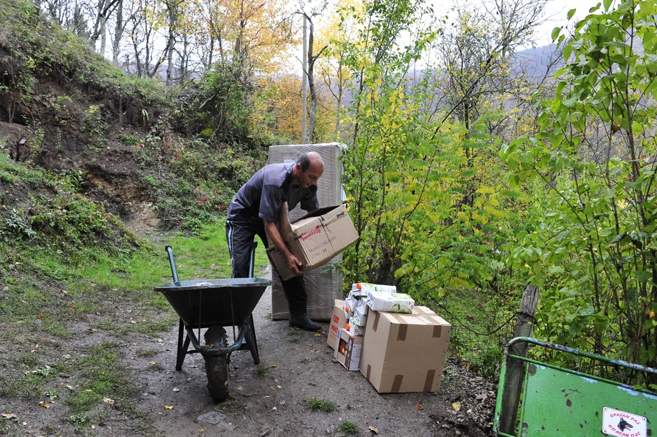 Do kuće Todorovića kolica su jedino prevozno sredstvo