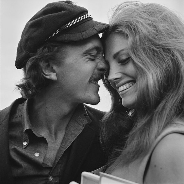 David Hemmings i Gayle Hunnicutt