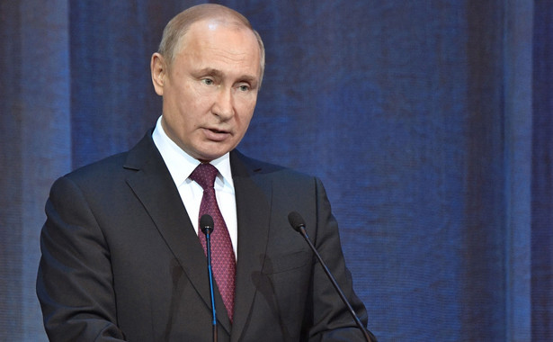 Putin: Rosja wstrzymuje swój udział w traktacie o pociskach rakietowych