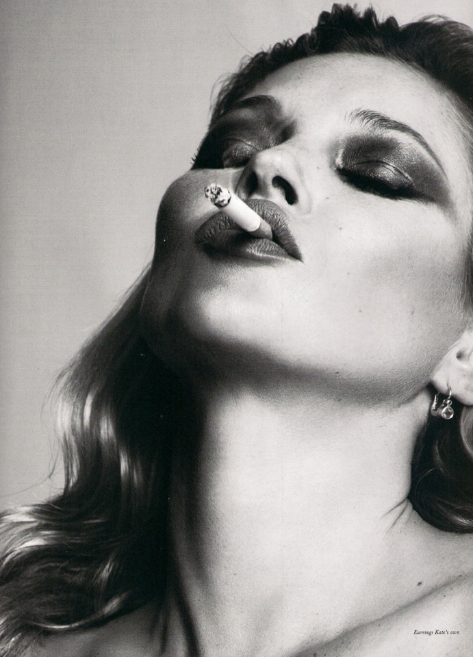 Kate Moss w magazynie LOVE
