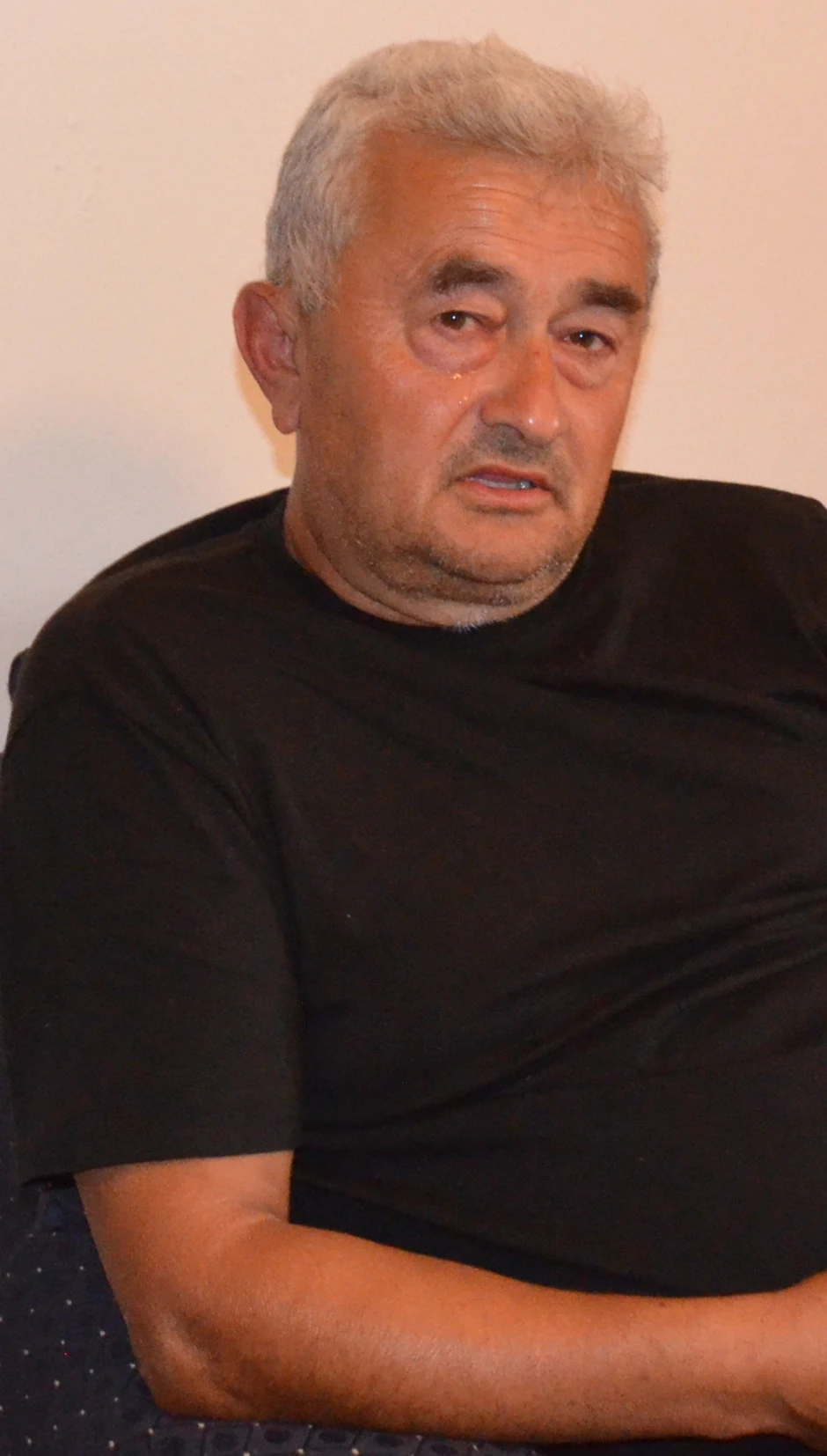 Sveta ne uspeva da zadrži suze