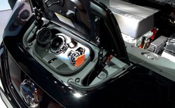 Z Kapsztadu do Warszawy. Chce przejechać Afrykę samochodem elektrycznym