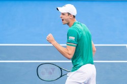 Hubert Hurkacz z wygraną i awansem w turnieju ATP Miami 1000