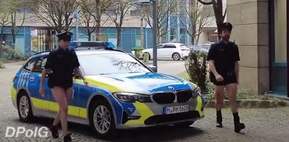 Tego jeszcze nie było. Policjanci patrolują ulice w... samych majtkach