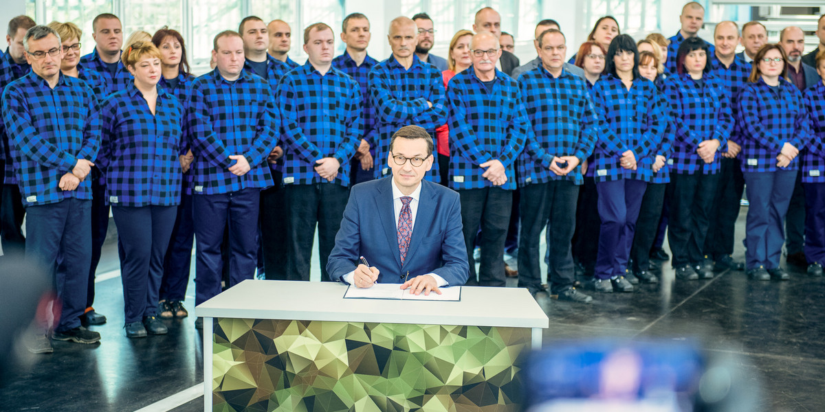 Uroczystości podpisania umowy dokapitalizowania Polskiej Grupy Zbrojeniowej w związku z rozbudową fabryki w Pionkach, 27 listopada 2019 r.
