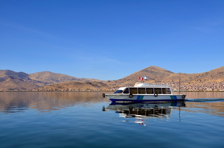 Łódź na jeziorze Titicaca