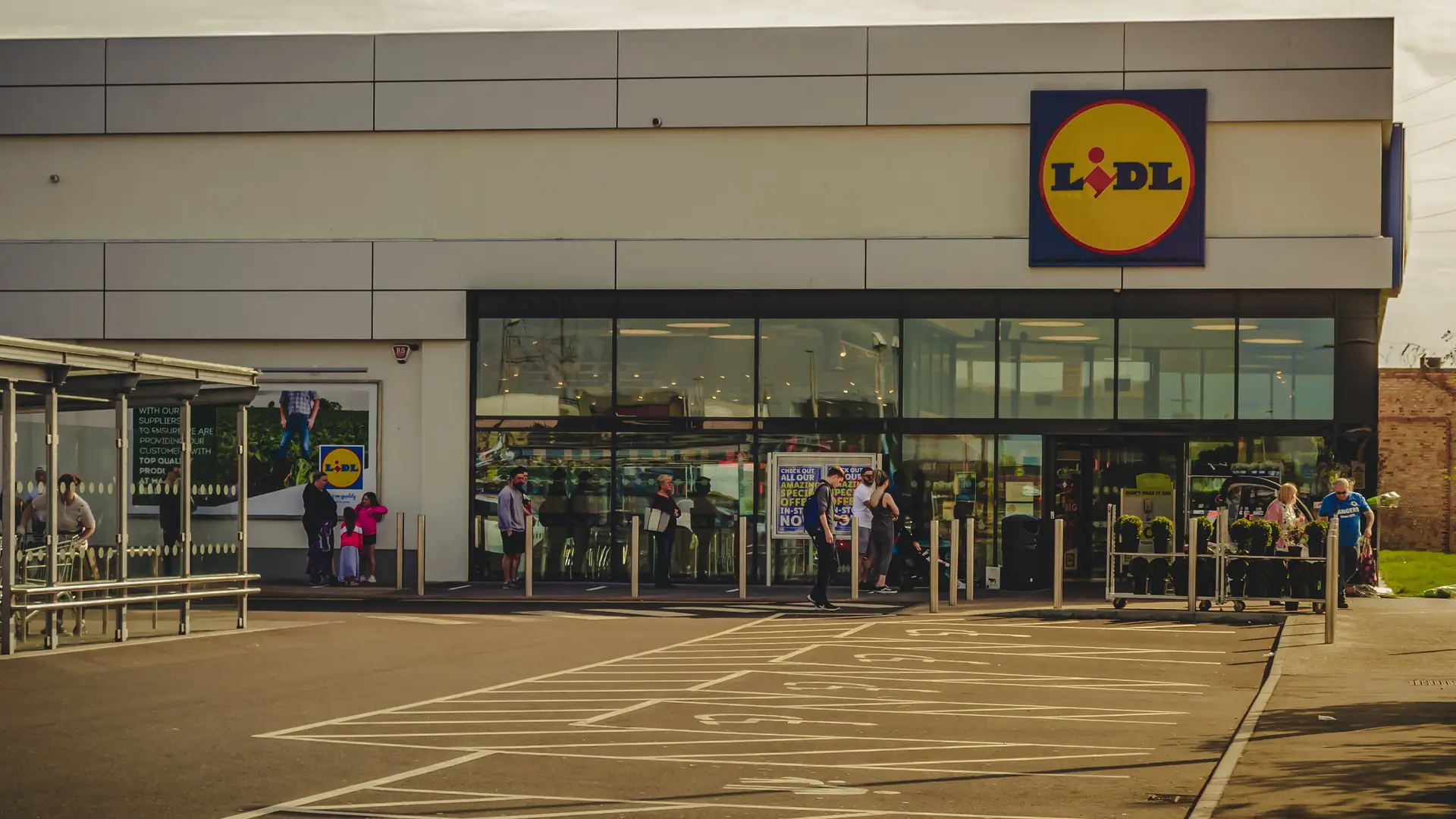 Lidl Polska łączy siły z United Nations Global Compact Network Poland w walce o równość płacową.Rozpoczyna się 4. edycja konkursu „Lidl Fair Pay”!