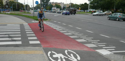 Miliony na drogi rowerowe, a chodniki w ruinie