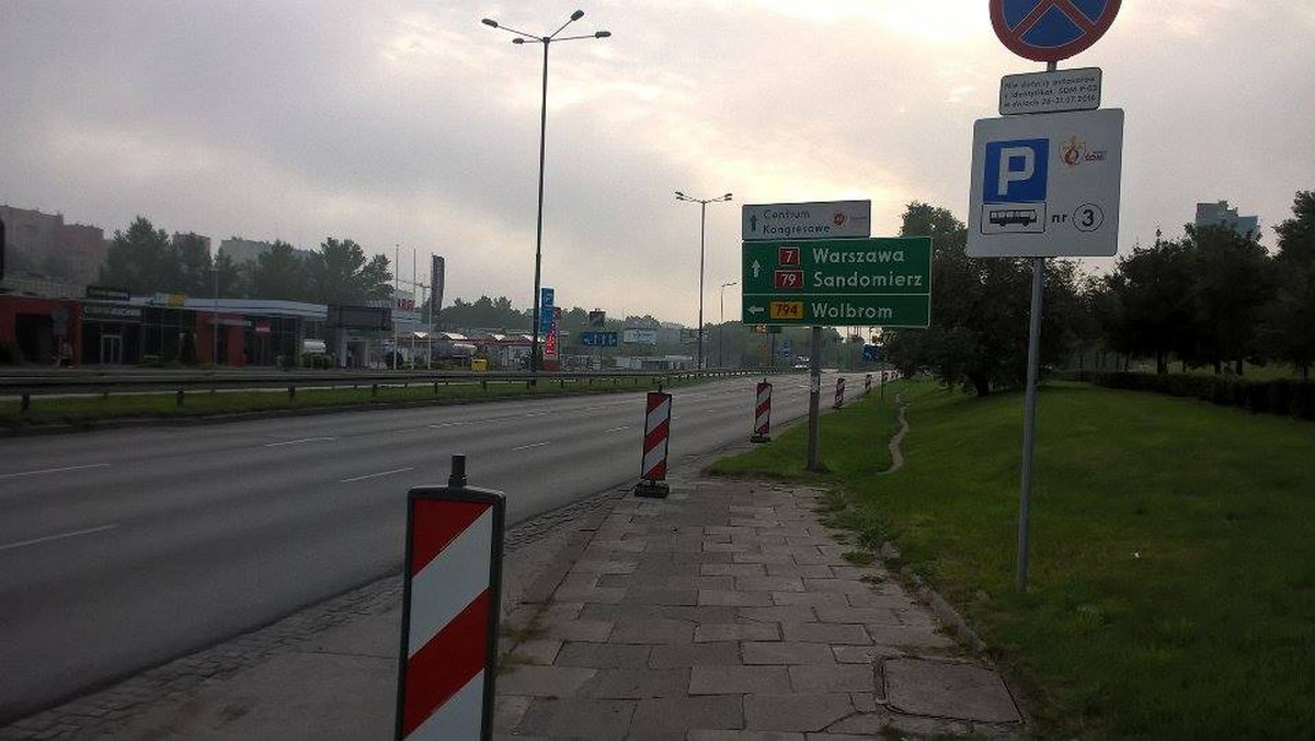 Na początku przyszłego tygodnia rozpocznie się remont ul. Opolskiej. Modernizowany będzie odcinek od ul. Batalionu Skała AK do zakrętu za stacją paliw. Przebudowa na razie nie będzie generowała utrudnień, bo będzie prowadzona na poboczach i w zatokach autobusowych. Prace potrwają około dwóch miesięcy.