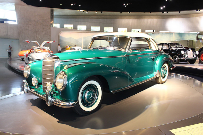 Muzeum Mercedesa w Stuttgarcie