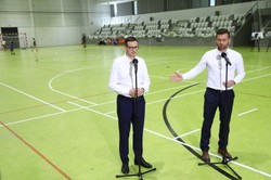 Premier: Rozpoczynamy program budowy hal sportowych. Powstanie 1000 hal