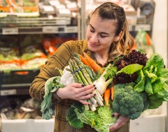 Brzydota, do której warto się przekonać? Oto dlaczego nieładne warzywa i owoce często są najlepsze