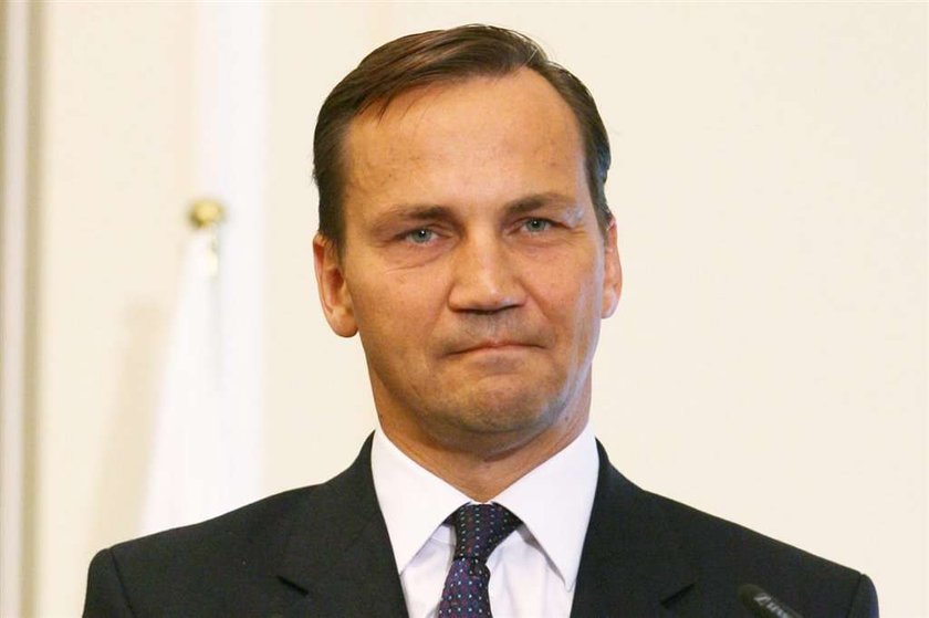 Sikorski mógł ostrzec pilotów?