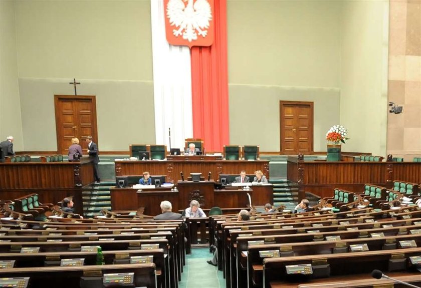 Poseł PO: Gej jest w najwyższych władzach PiS!