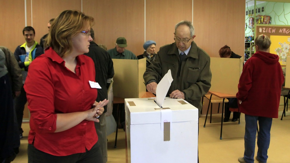 Według danych PKW po zliczeniu głosów z 87,6 proc. komisji obwodowych senatorem w okręgu wyborczym 64, obejmującym powiat pucki i miasto Gdynię, został Edmund Wittbrodt - senator PO ostatniej kadencji.