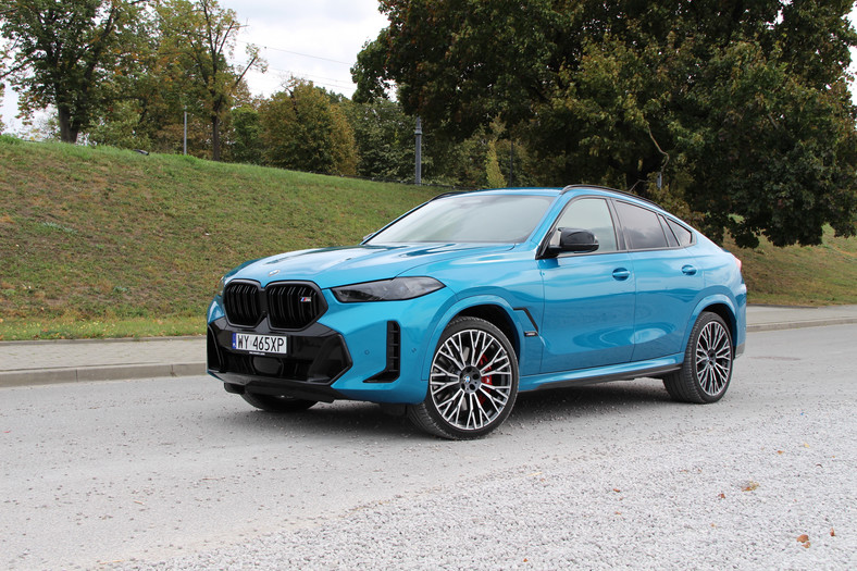 BMW X6 M60i