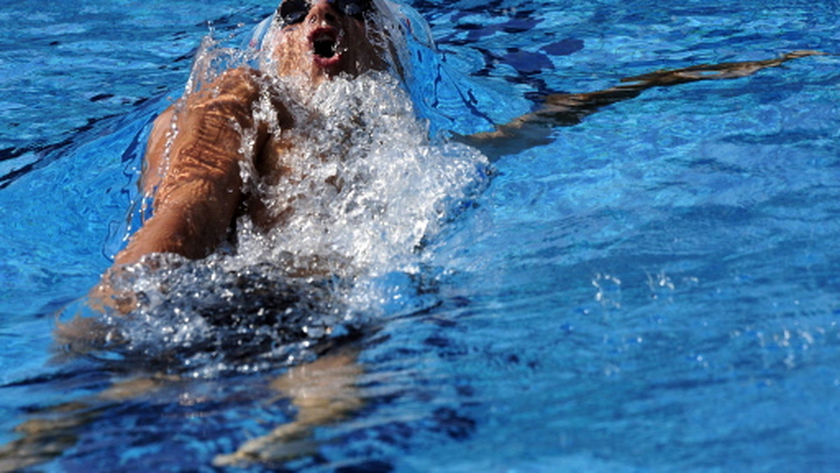 Radosław Kawęcki odpadł w eliminacjach 100 m stylem grzbietowym, które rozegrane zostały podczas MŚ w Dubaju (Zjednoczone Emiraty Arabskie) w pływaniu na krótkim basenie.