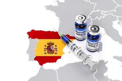 Szczepienia przeciw COVID-19 będą co roku? Rząd Hiszpanii zdecydował