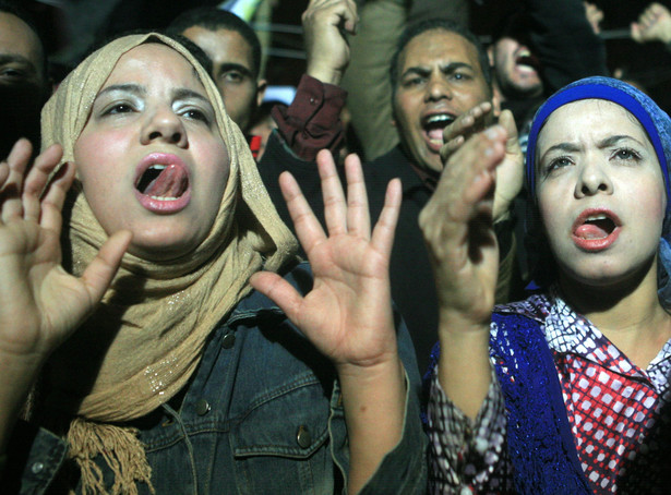Egipski noblista napadnięty w kolejce do lokalu wyborczego