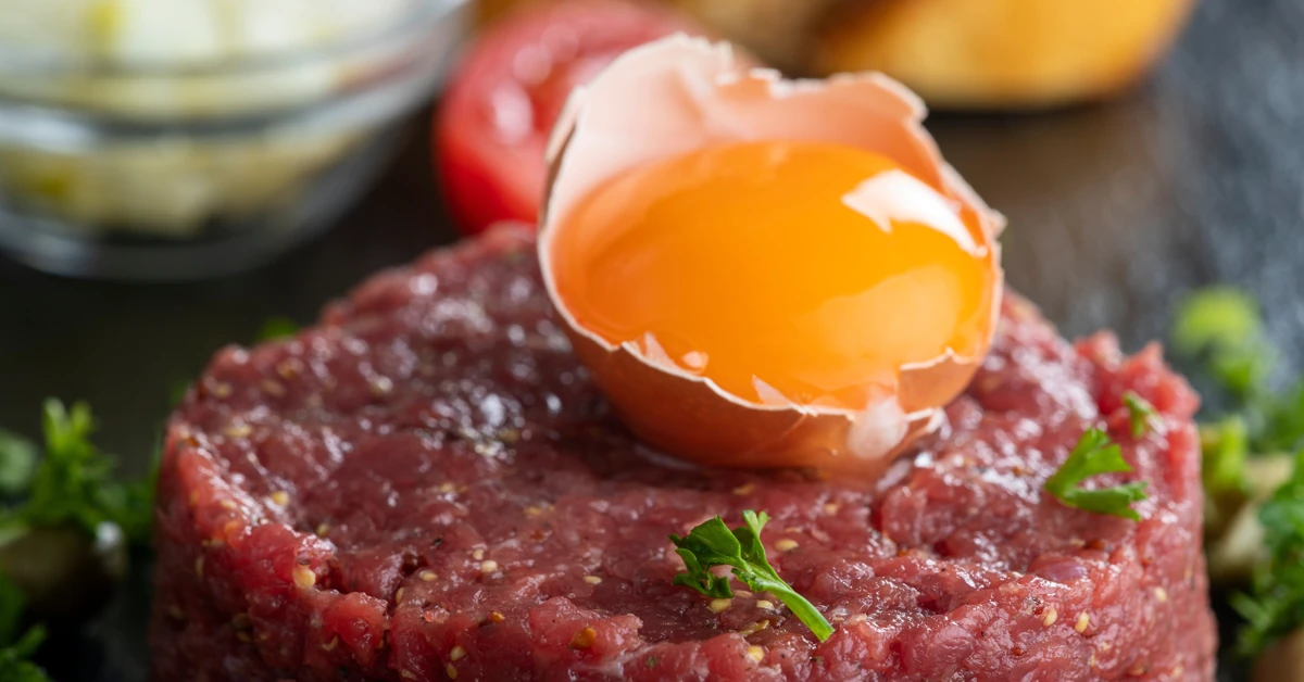 GIS ostrzega przed bakterią E. Pod żadnym pozorem nie wolno tego jeść