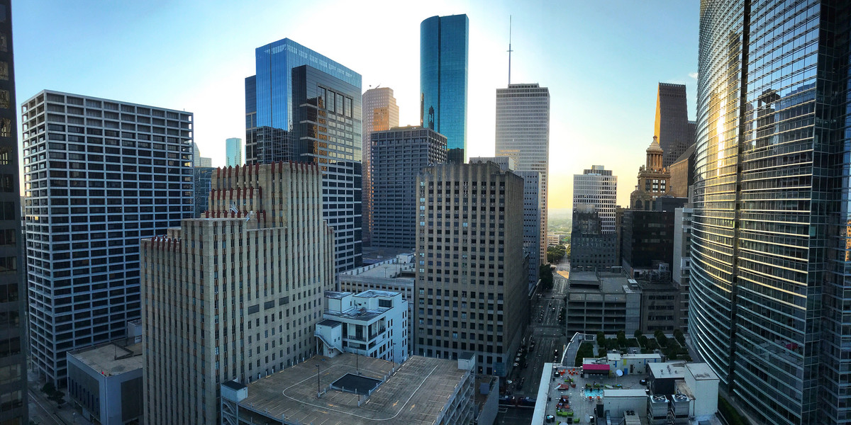 Centrum Houston w USA. Jednym z problemów rynku nieruchomości komercyjnych jest rosnący udział pustostanów, wynikający z postpandemicznego wzrostu popularności pracy zdalnej.  