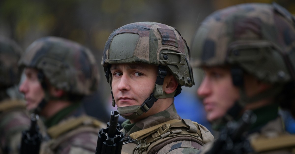 Francja opuściła sztandar. Jej miejsce już penetrują Chiny