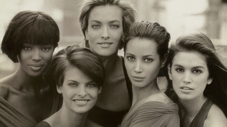 Przyszłe supermodelki na okładce brytyjskiego „Vogue’a” ze stycznia 1990 roku