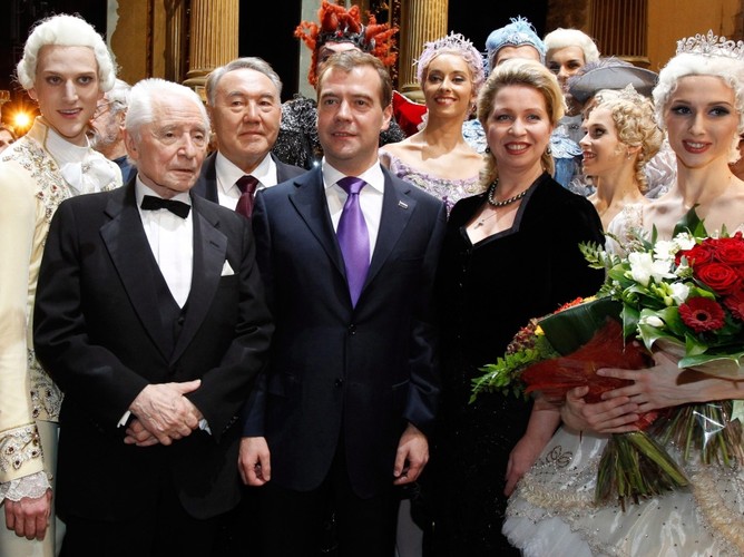 Swietłana Miedwiediewa na premierze w rosyjskim Teatrze Wielkim.