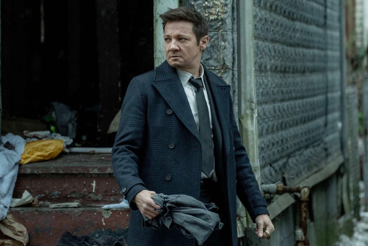 Jeremy Renner w serialu "Mayor of Kingstown"