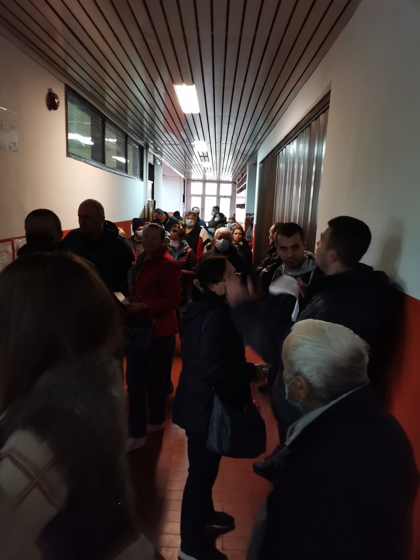 Glasačko mesti u OŠ "Knjeginja Milica" na Novom Beogradu