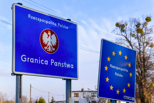 Szef MSWiA: Wznawiamy tymczasową kontrolę graniczną na granicy ze Słowacją