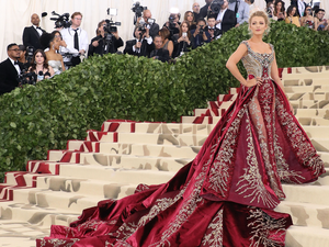 Elképesztő szabályokat kell betartania annak, aki haute couture kollekciót akar tervezni