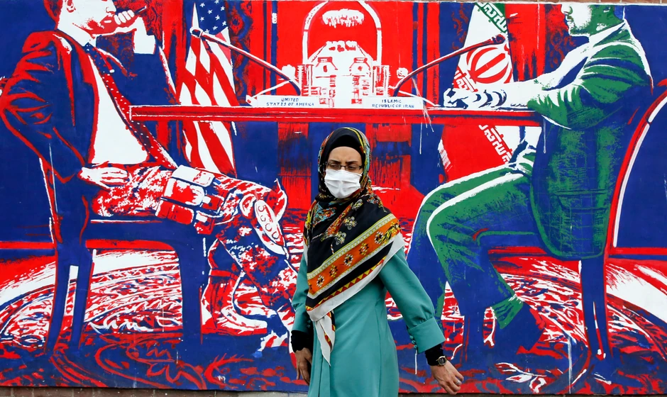 Antiamerički mural u Teheranu