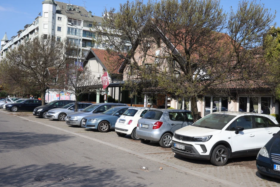 Pucnjava u ulici Džona Kenedija 