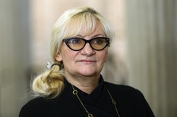 Chrobak: Chcemy podnieść wiek ochrony przed czynami pedofilskimi