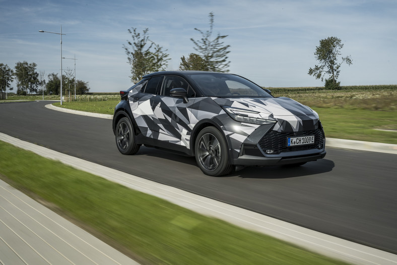 Nowa Toyota C-HR Plug-in Hybrid