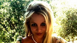 Britney Spears pucér képekkel ünnepelte, hogy megszabadult apja gyámságától – fotók🔞