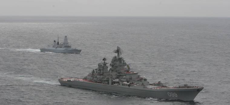 Najpierw "Moskwa", teraz "Piotr Wielki". Rosyjska marynarka traci kolejny okręt flagowy