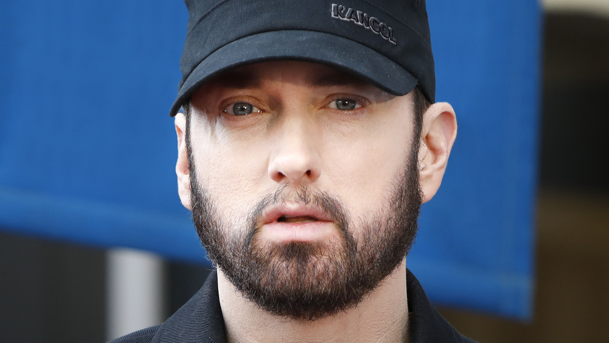 Eminem przeprasza Rihannę. Wcześniej wspierał Chrisa Browna