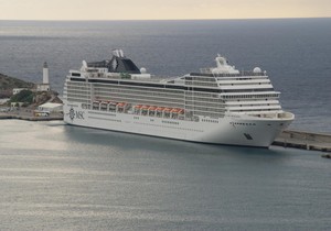 394275_jedan-od-luksuznih-brodova-kompanije-msc-koja-orgaizuje-krstarenja