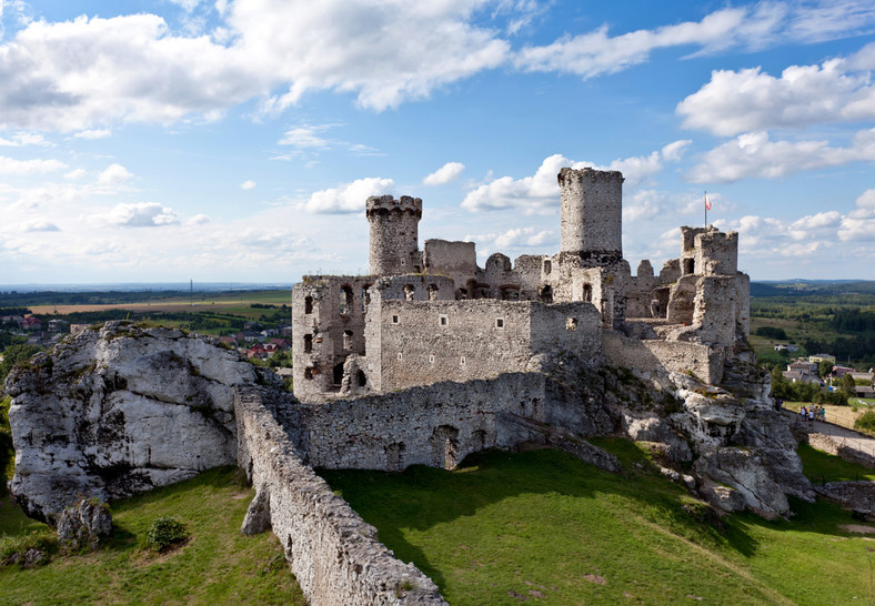 Ogrodzieniec (Podzamcze), zamek