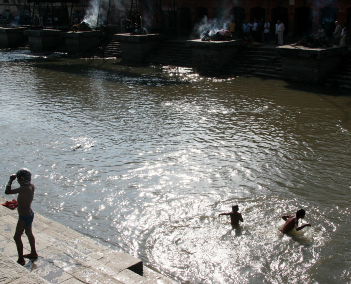 Nepal, Kathmandu, okolice Świątyni Pashupatinath