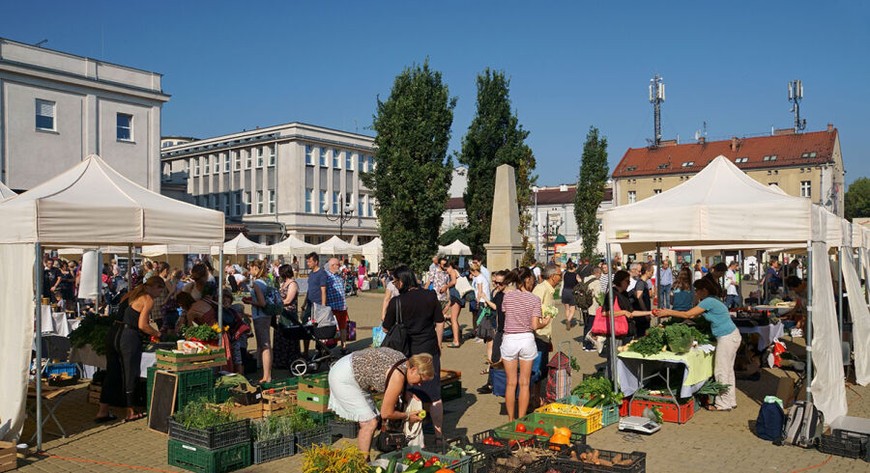 Targ Pietruszkowy na krakowskim Podgórzu zaprasza w każdą środę i sobotę