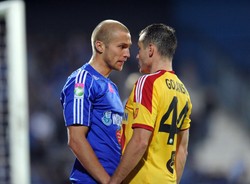 Średni debiut następcy Fornalika. Remis Ruchu z Koroną