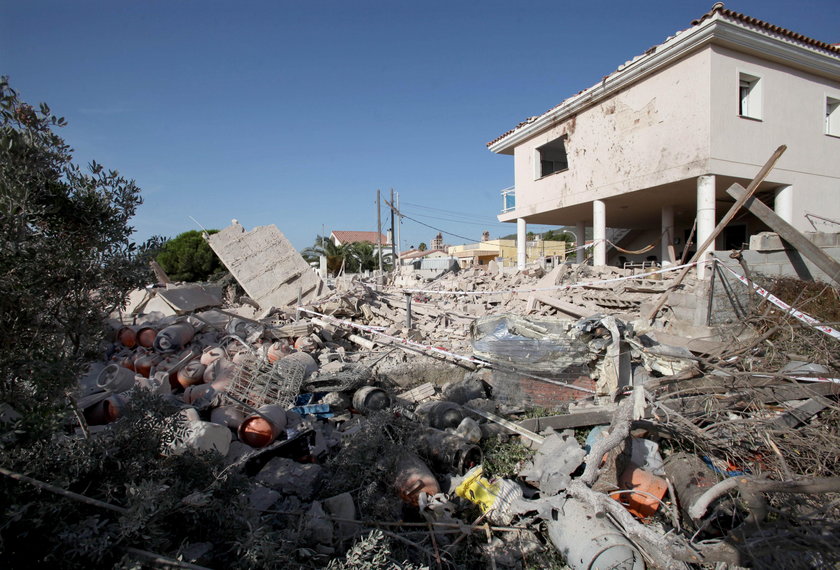 House explosion possibly liked to terror attack in Barcelona