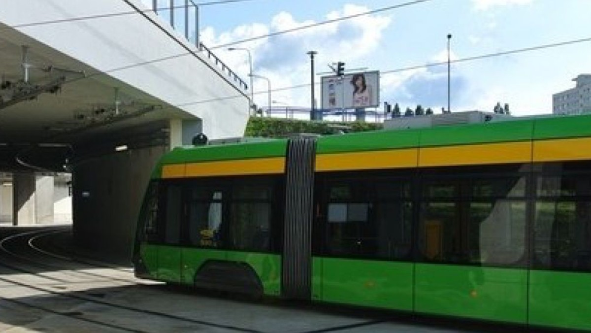 W sobotę, 15 października w godzinach 6.00-14.00 prowadzone będą przeglądy techniczne w tunelu Franowo. W tych godzinach tunel będzie zamknięty dla tramwajów. Wprowadzone zostaną zmiany w komunikacji miejskiej.