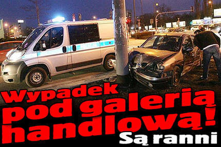 Wypadek przy Galerii Mokotów! Są ranni