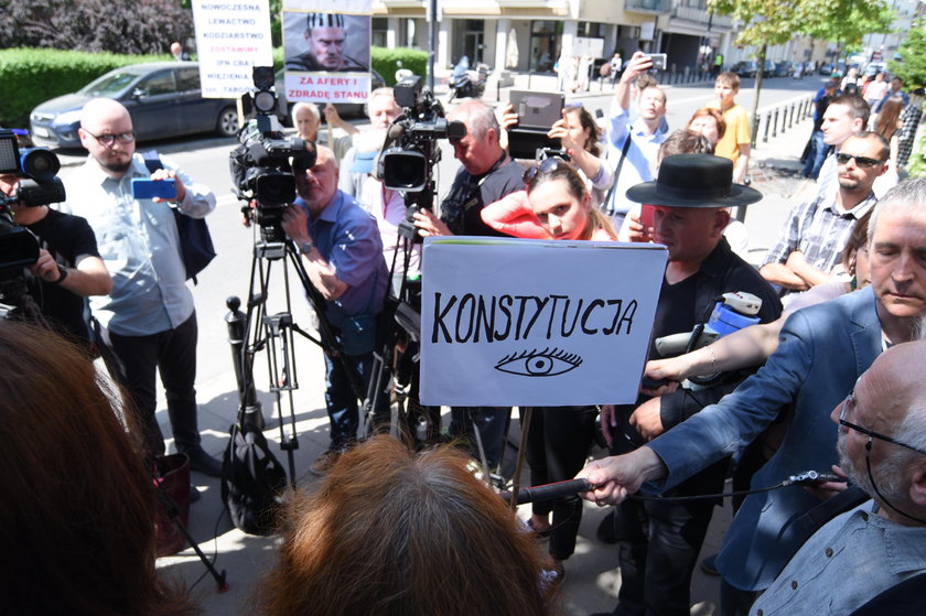 Dziennikarze mają dosyć. Protestują pod Sejmem