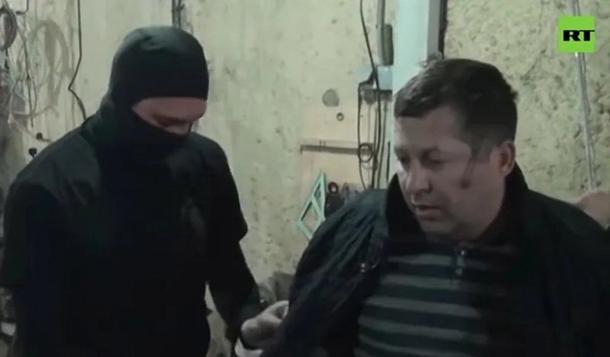 Kadr z opublikowanego przez Rosjan filmu z zatrzymania Mariana Radzajewskiego oskarżanego o szpiegostwo, kwiecień 2018 r.